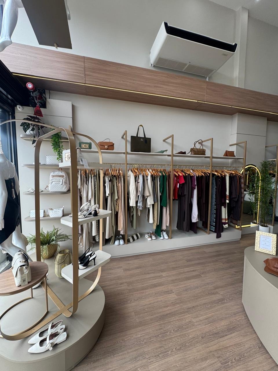 BOUTIQUE VANSER CONCEPT