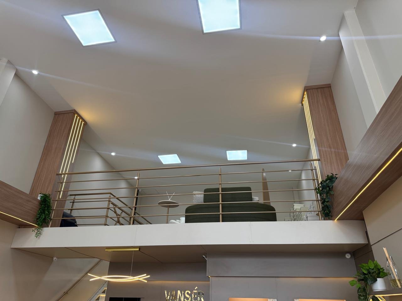 BOUTIQUE VANSER CONCEPT