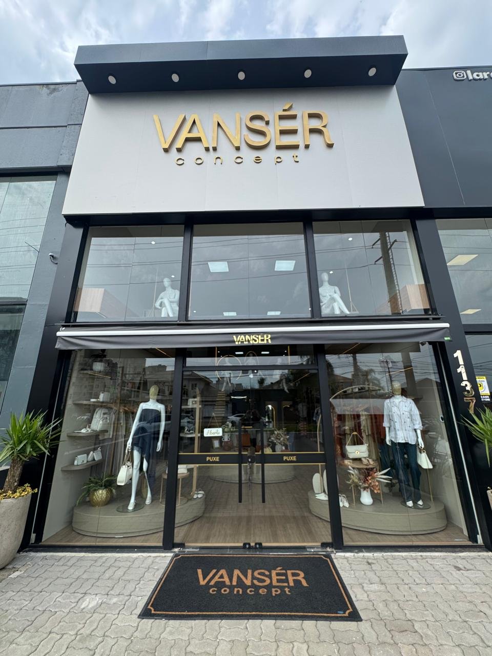 BOUTIQUE VANSER CONCEPT