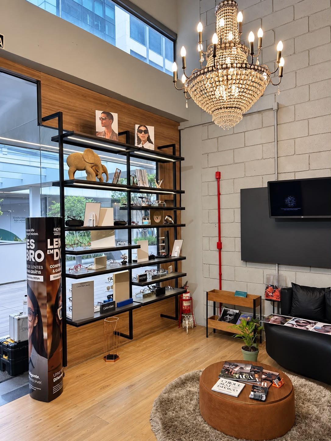 LAU CENTER OPTICA PATIO 24