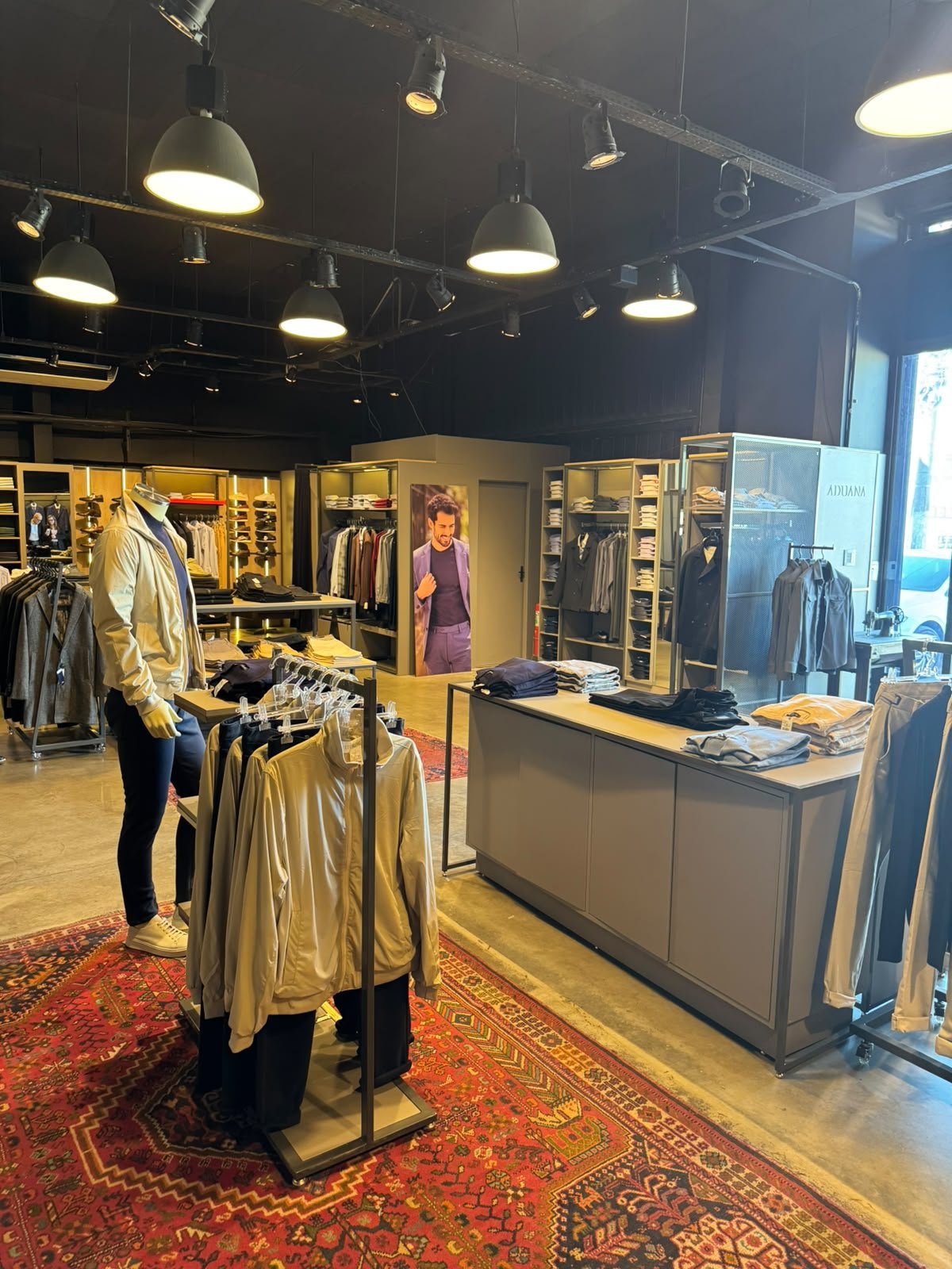 OUTLET ADUANA