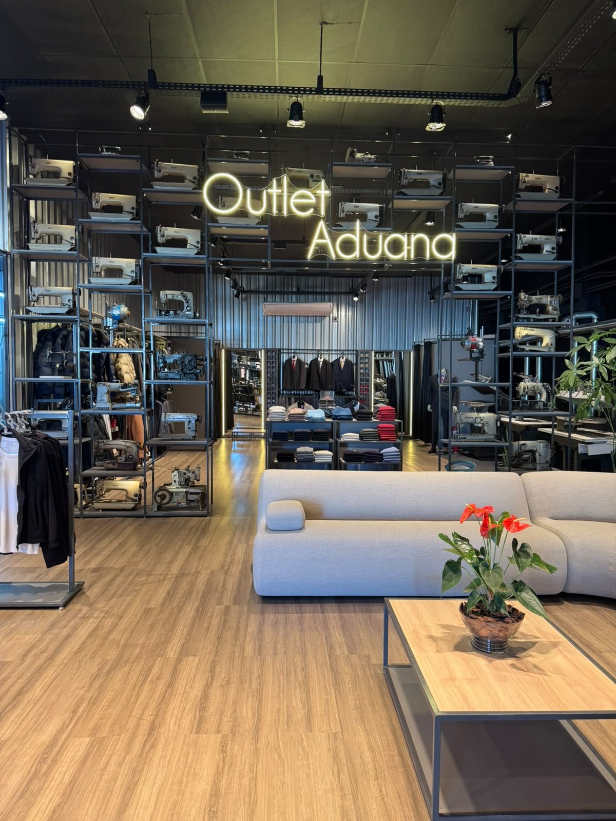 OUTLET ADUANA